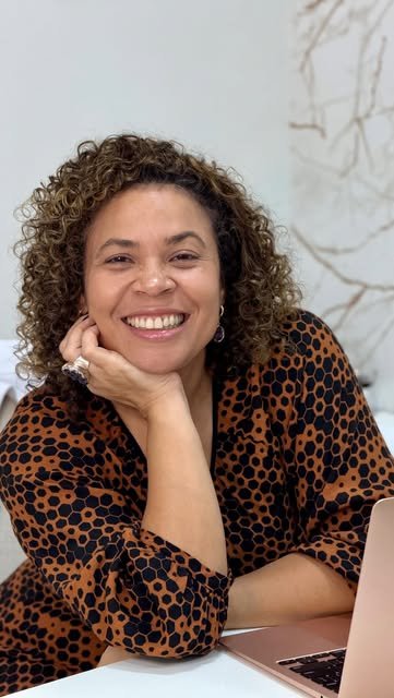 Dra. Francilene Loza, especialista da Clínica Loza